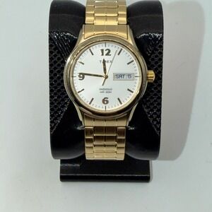 Timex Easy Reader Mens 35mm Gold Tone Indiglo Day Date Watch T26481 Classic